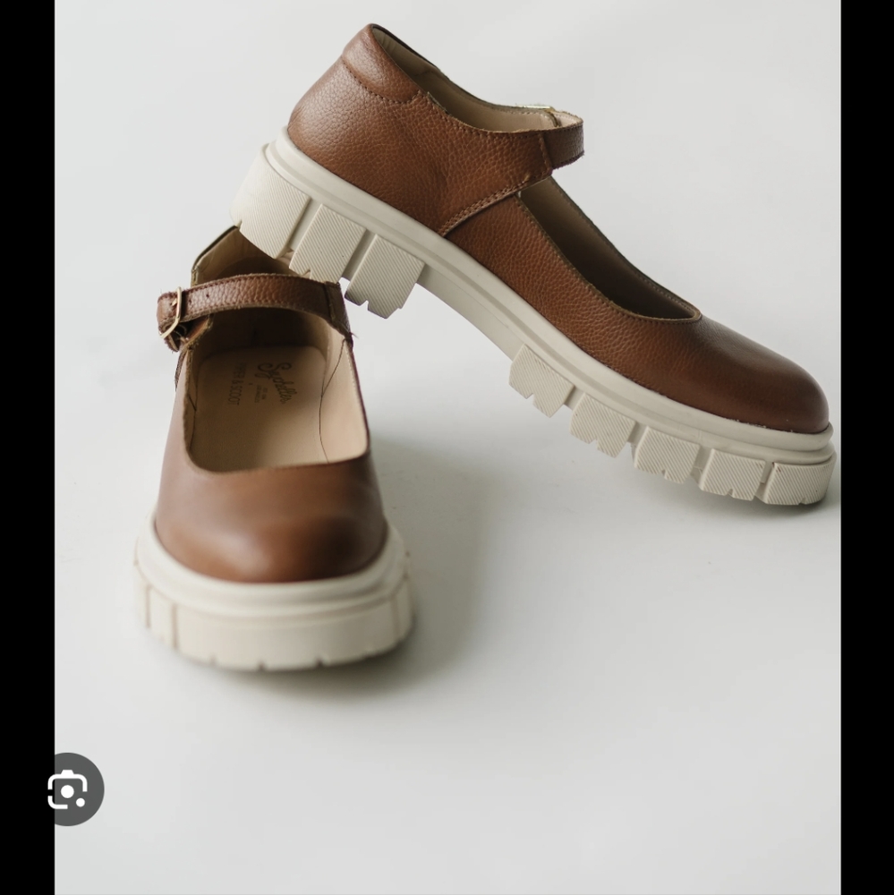 Mary Jane platform rounded toe Seychelles Women's 7 Leather Neutral